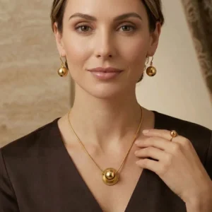 Aesthetic jewellery set